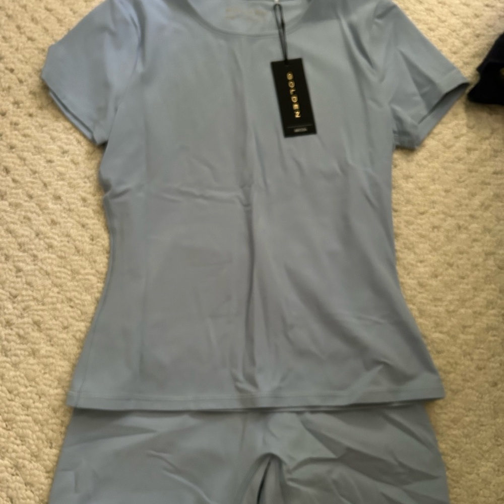 Aritzia Golden Workout Set